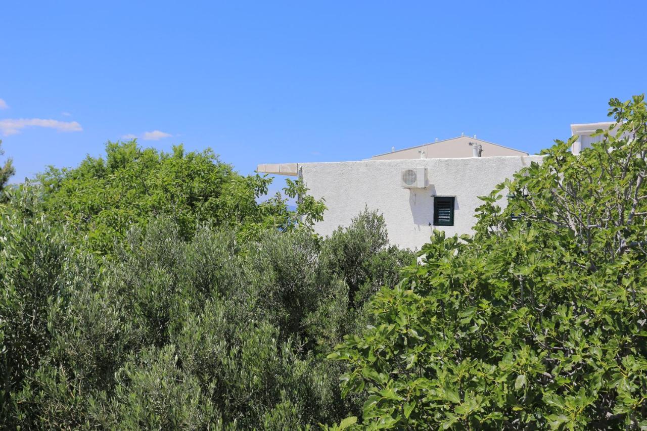 Apartments By The Sea Lokva Rogoznica, Omis - 18638 Exterior foto